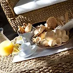 Frühstückspension Domus De Janas 3*