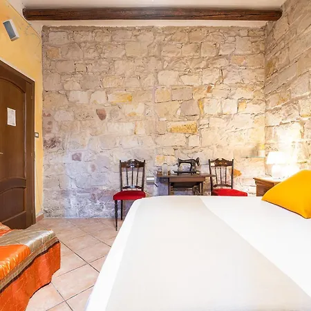 Bed & Breakfast Domus De Janas Gonnesa