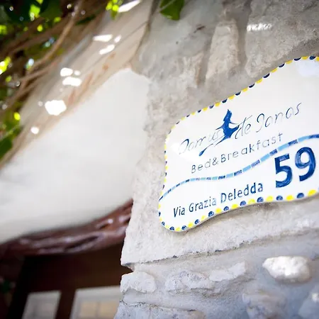 Bed and Breakfast Domus De Janas