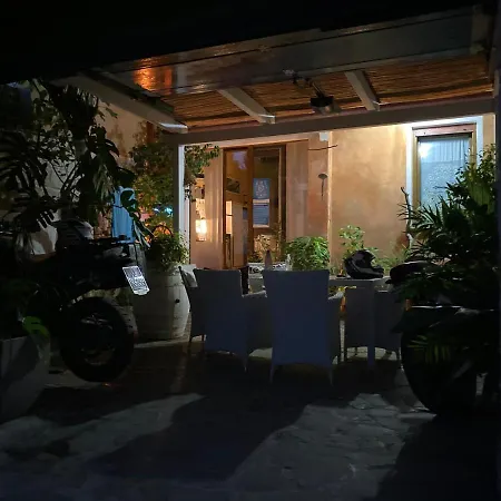 住宿加早餐酒店 Domus De Janas 贡内萨