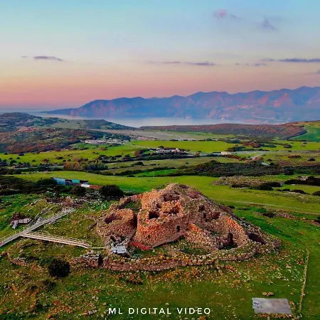 Domus De Janas Alojamento de Acomodação e Pequeno-almoço 4*