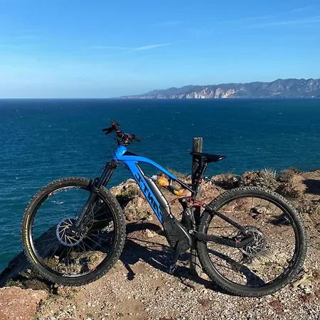 Domus De Janas ベッド・アンド・ブレックファスト ゴンネーザ