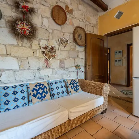 B&B Domus De Janas 3*