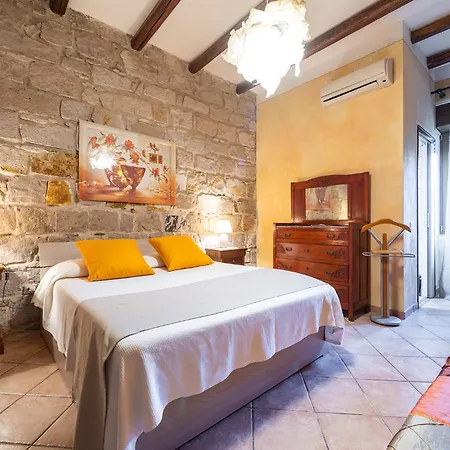 Domus De Janas 3*