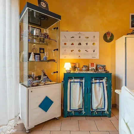 Domus De Janas Rooms Gonnesa Bed & Breakfast