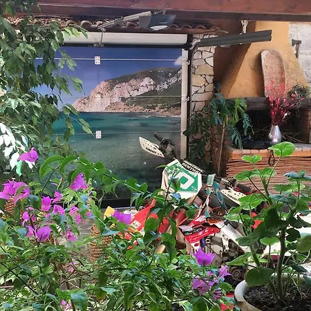 Bed & Breakfast Domus De Janas